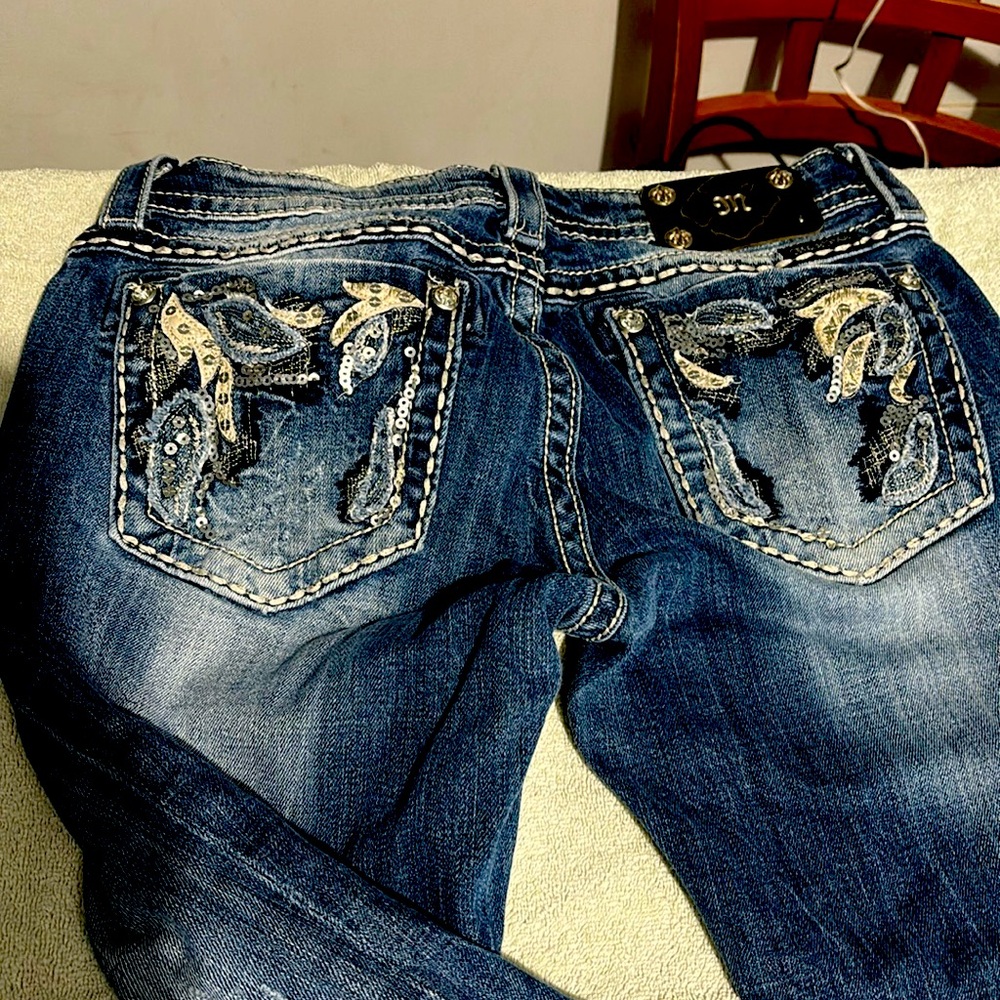 EUC Miss Me Jean capris